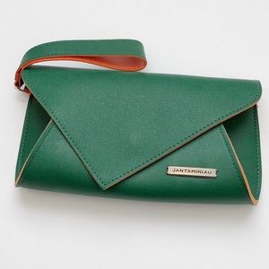 Jantaminiau KLM  wallet clutch wristlet green